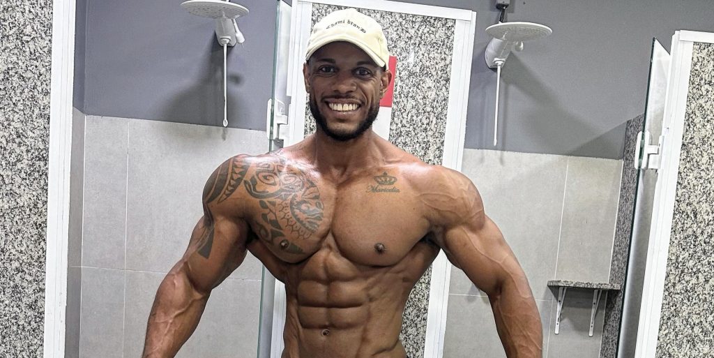 Bodybuilding influencer Mailson Araujo dies suddenly aged 35 after collapsing at home just after a workout - the Men's Physique athlete was days from a major competition in Brazil.