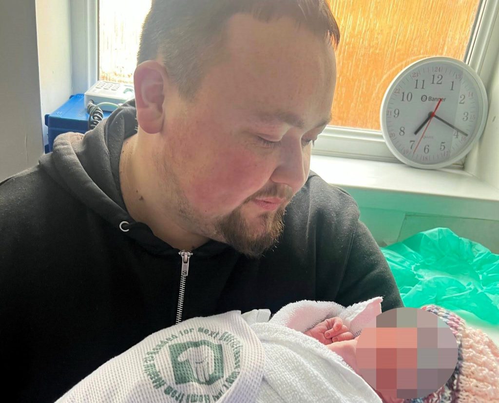 A three-year-old girl has been left without her dad after a Brit with sleep apnoea and a heart condition died in his sleep while on holiday in Turkey with no travel insurance.