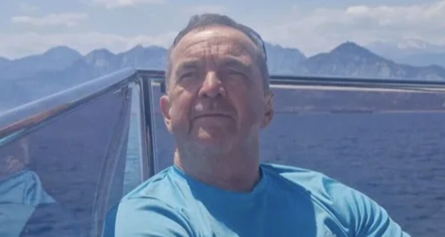 A Scottish joiner died after falling critically ill during a holiday in Turkey, leaving his family heartbroken and prompting a fundraiser to cover medical and repatriation costs.