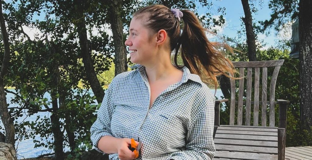 A food influencer has been left devastated after her daughter, born prematurely at just 22 weeks, died shortly after birth - she got to hold her for a brief moment.