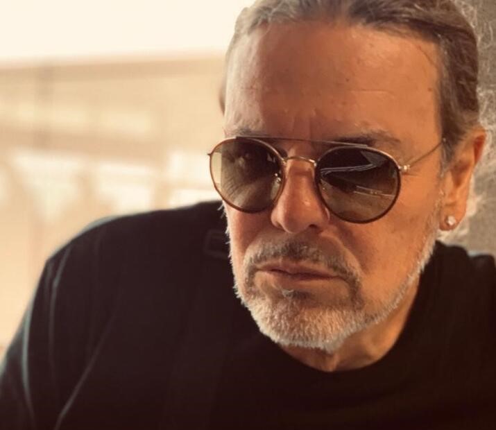 A war of words has erupted after Liam Gallagher predicted England will thrash Mexico 5-0 at the World Cup - with Maná rocker Fher Olvera hitting back at the Oasis star.