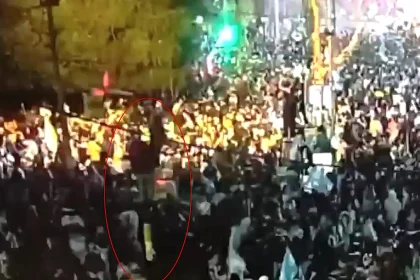 Three fans were injured during Argentina's wild World Cup celebrations in Mar del Plata after a traffic light toppled onto a supporter following the England win.
