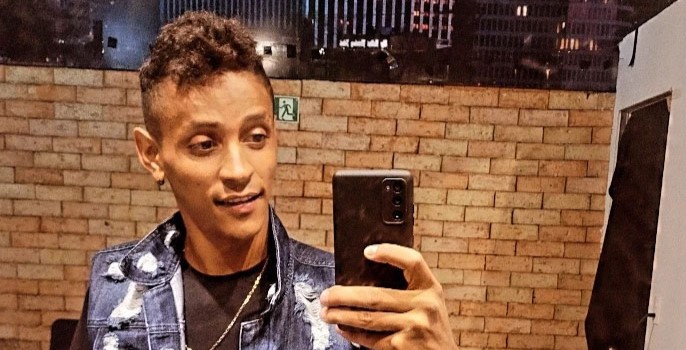 Three Brazilian DJs, all aged 22, have died in a horror crash after their VW Polo lost control on a rain-soaked highway and hit a lorry head-on.