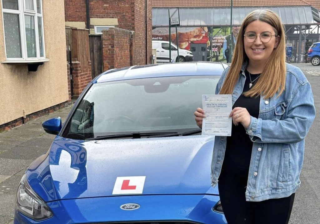 Shopaholic mum who blew £1,000 in a single day reveals how she clawed her way back from £23,000 of debt by budgeting, cash stuffing and juggling four jobs.