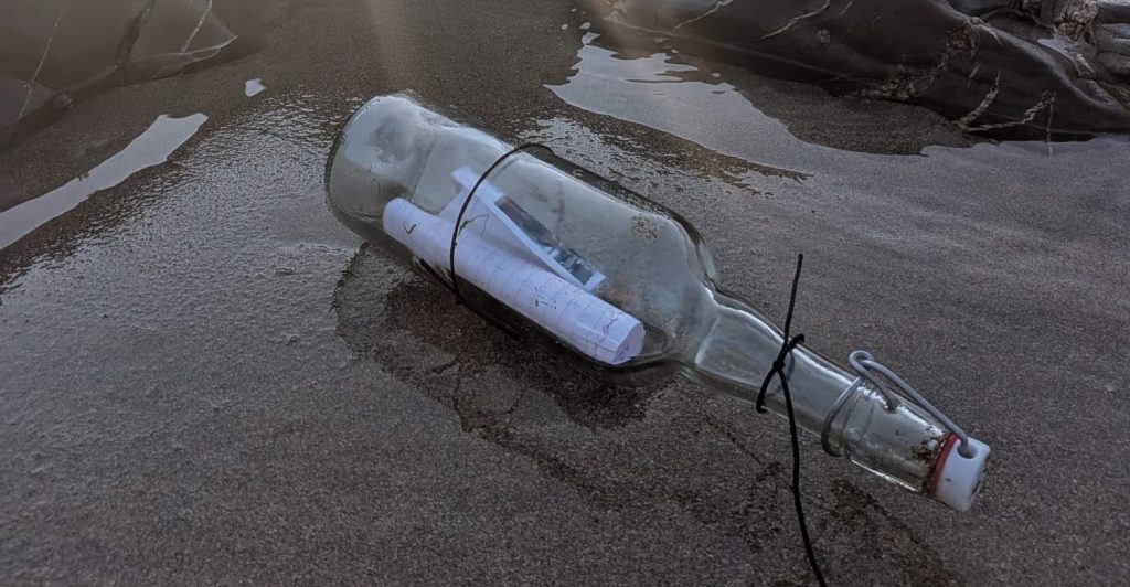A British influencer discovered a "heartbreaking" message in a bottle linked to a man who died five years earlier - before using social media to find his daughter.