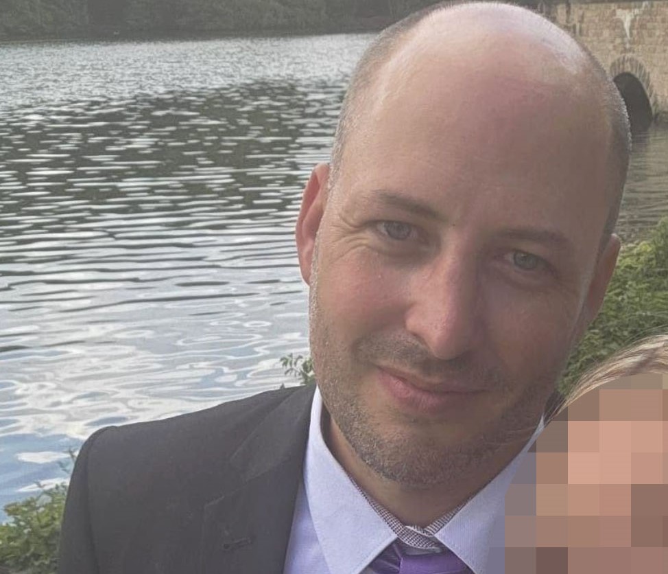 A dad died in a horror motorbike crash just minutes after calling his wife to say he had broken down - with his family racing to meet him.