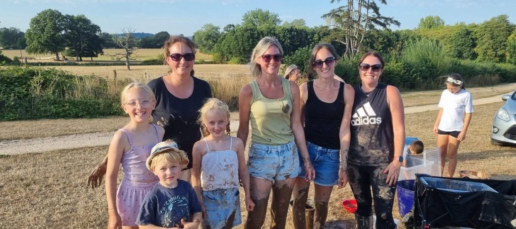 Heroic Brits have formed a human chain to save hundreds of fish from a rapidly drying Exeter pond, while slamming the local government for its lack of action.