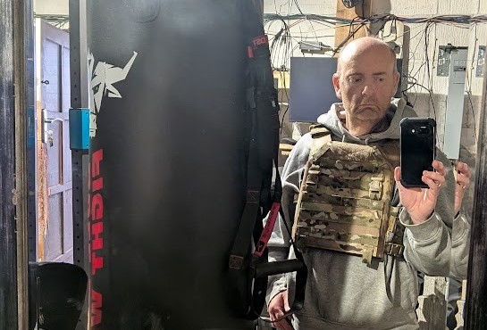 Man told he would be 'dead within months' loses 15 stone after ditching a bottle of vodka a day - he made a deal with God from his hospital bed.