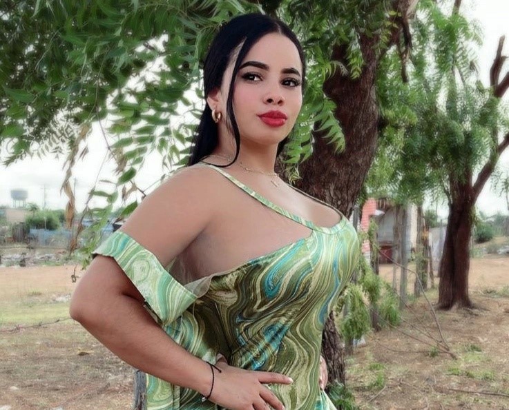 Influencer and entrepreneur Angie Paola Argáez Núñez, 29, has been kidnapped by armed men who stormed her Colombian home - with cops offering a £23,000 reward to help find her.