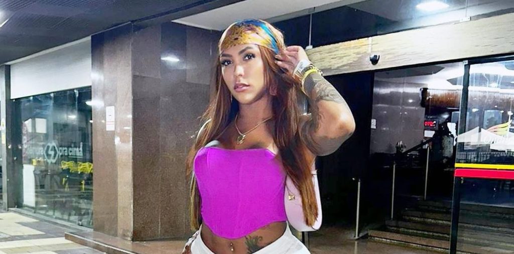 An influencer has been arrested after a man claimed he was assaulted, robbed of a gold chain worth around £2,000 and thrown from a vehicle in Rio de Janeiro.