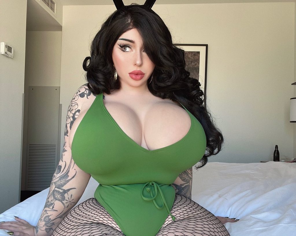 OnlyFans model Juliette Michele posing for a photo