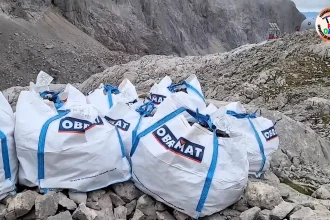 Mountaineers have hauled more than a tonne of rubbish from a remote cave in Spain, discovering decades-old waste including chairs and gas cylinders dumped deep inside.Mountaineers have hauled more than a tonne of rubbish from a remote cave in Spain, discovering decades-old waste including chairs and gas cylinders dumped deep inside.