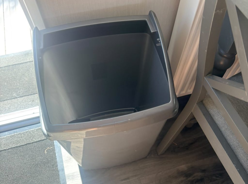 Mum flees Haven holiday park after her kids, aged six and seven, found loose prescription tablets in a caravan cupboard - she claims staff played it down.