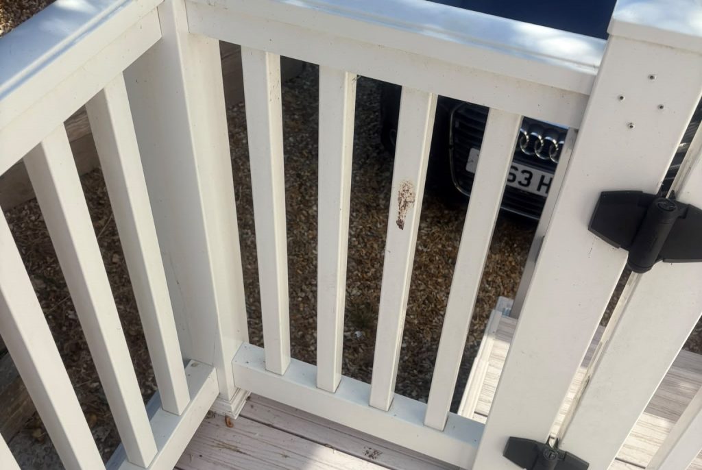 Mum flees Haven holiday park after her kids, aged six and seven, found loose prescription tablets in a caravan cupboard - she claims staff played it down.