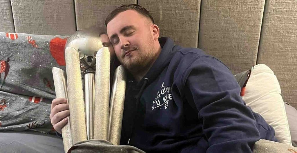 Luke Littler has left fans stunned after belting out x-rated lyrics on a boozy night out - just days before the World Series of Darts Finals in Amsterdam.