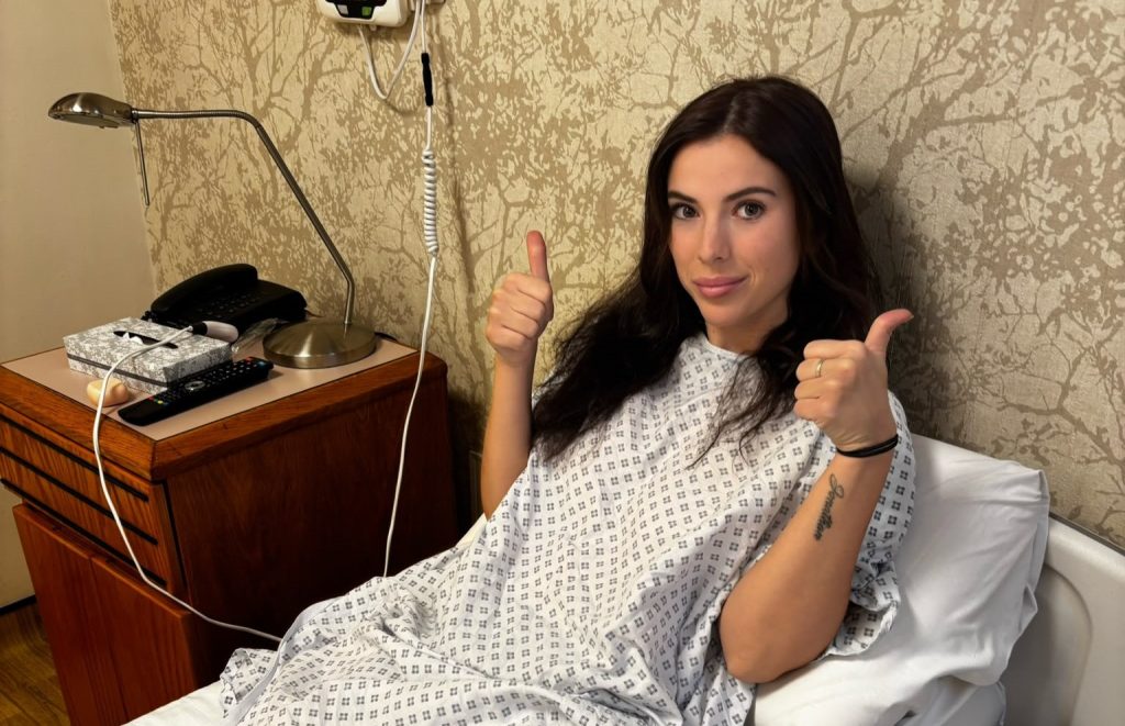 A woman born with missing chest muscles has worn a bikini for the first time after £16,000 surgery - having quit swimming lessons in tears as a schoolgirl.