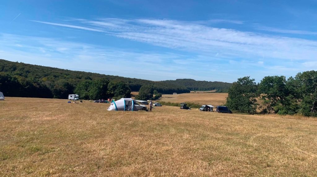 A couple in their 60s slept upright in their broken-down van for 25 hours with no food or water - then the RAC offered them just £85 for the ordeal.