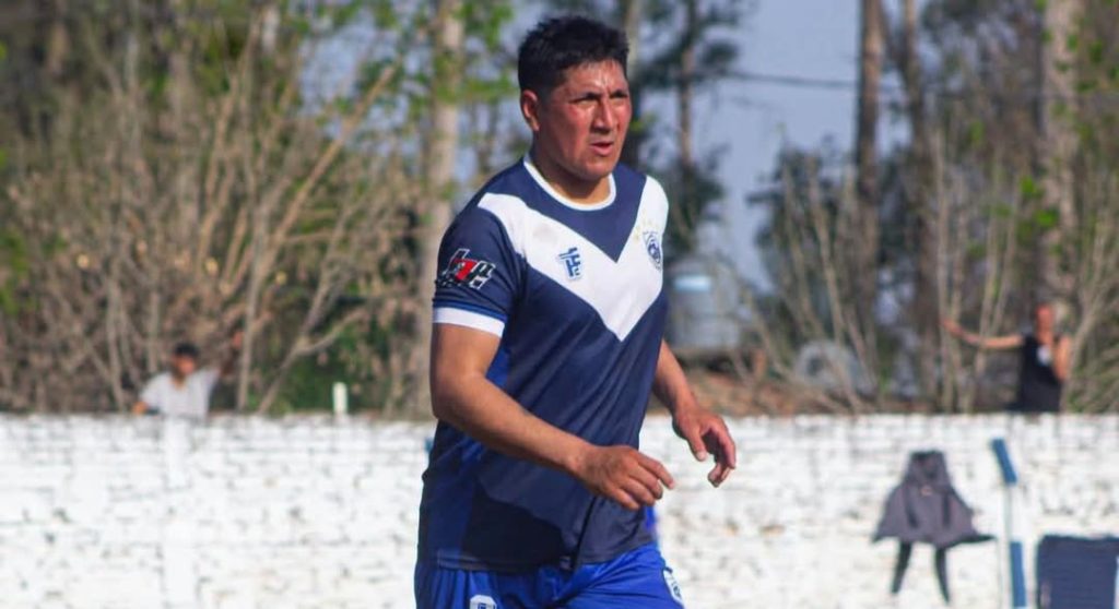 Argentine amateur striker César David 'Tigre' Ruiz, 34, has died in a motorbike crash with a pickup truck in Tucumán, just a day after scoring in his team's 3-0 win.