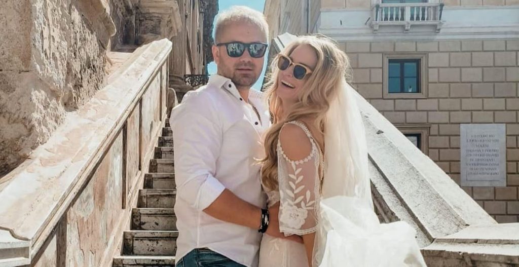 A Married at First Sight star has died aged 39 after a year-long battle with an aggressive brain tumour - leaving behind his wife and their two children.