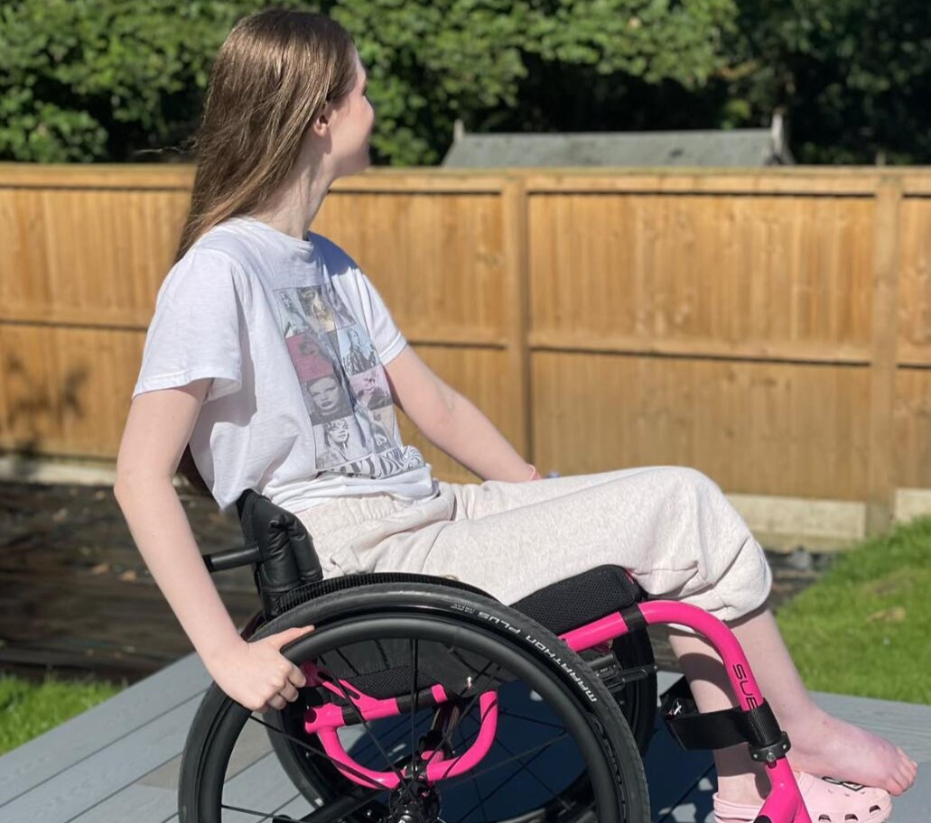 A woman had her leg amputated at 20 after pain that felt like burning alive left her unable to leave the house for eight months - and says it was worth it.