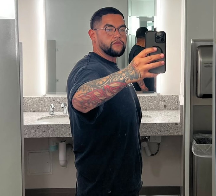 A man who weighed 40 stone and thought he would die before 30 has lost 25 stone without jabs or surgery - after years of £45-a-day takeaways.