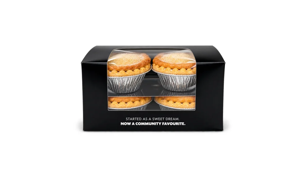 Christmas dinner hits the meal deal as Wenzel’s launches a £5.95 Pigs in Blanket Hot Baguette, plus a festive new Almond Mince Pie and Gingerbread Latte from 5th November.
