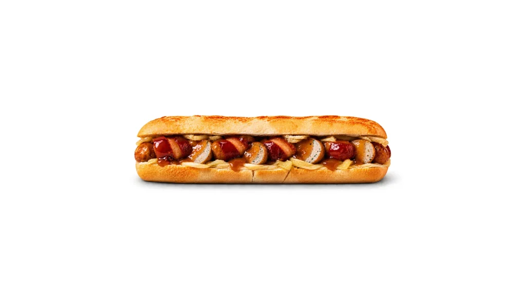 Christmas dinner hits the meal deal as Wenzel’s launches a £5.95 Pigs in Blanket Hot Baguette, plus a festive new Almond Mince Pie and Gingerbread Latte from 5th November.