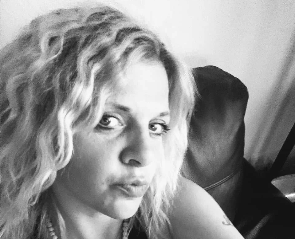 Best friend of pregnant Brit Samantha Natalie Phythian, 35, pays emotional tribute after she was found dead in van fire. Thomas Bell charged with murder.