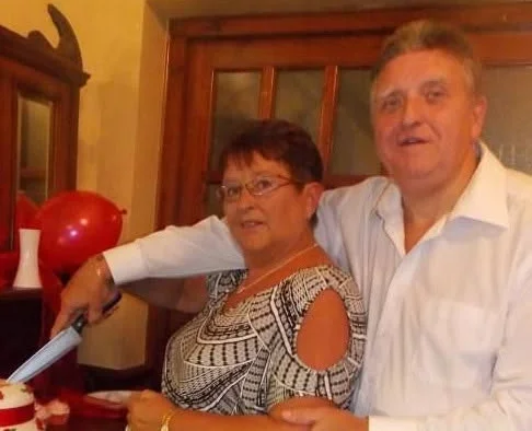 A devoted couple died just 33 hours of each other weeks after celebrating their 53rd wedding anniversary. Doug and Jean Seabridge, from Burton upon Trent.