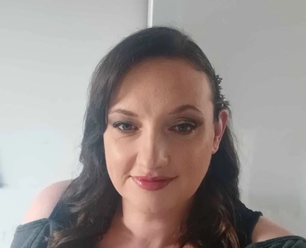 A British mum who believed she was suffering from a bad cold collapsed and died while holidaying abroad. Rachel Weston, 42, was with her husband, Mark, 41, and two.