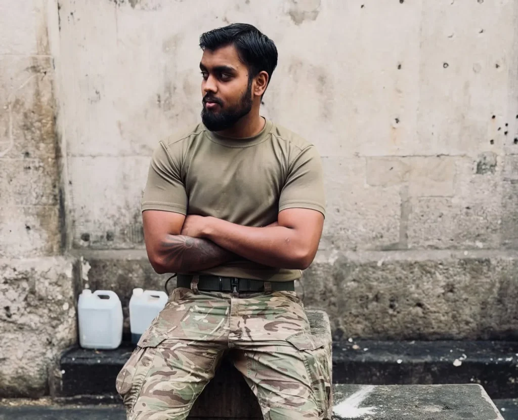 A British soldier in the Household Cavalry has sadly died in a road traffic accident as tributes begin to pour in. Yudhisingh Jussun tragically lost his life after.