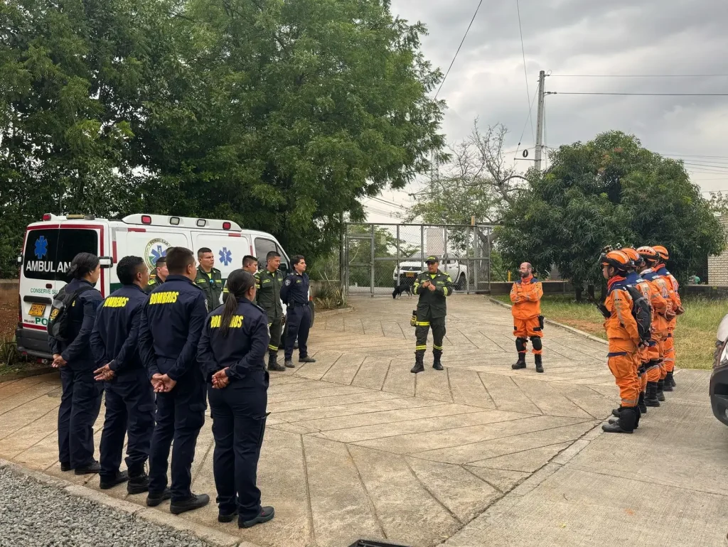 Polish doctor missing for 19 months after paragliding crash in Colombian jungle may have been kidnapped by illegal gold miners for his medical skills, detectives say.