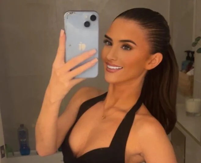 Drug mule Ellie Crampsie caught smuggling £150,000 cannabis dodges jail and enjoys luxury spa days after early release from Scottish prison sentence.