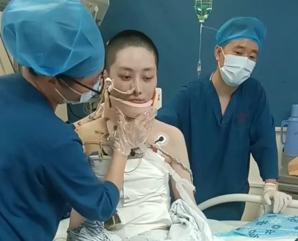 An influencer who miraculously survived a fall from the 35th floor has returned to social media after a gruelling recovery that saw her lose part of her right leg.