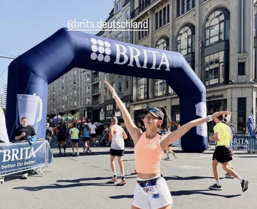 Chinese fitness influencer with 530,000 followers admits riding a bike during Berlin Marathon after claiming a personal best. Sponsor terminates contract - Outrageous.
