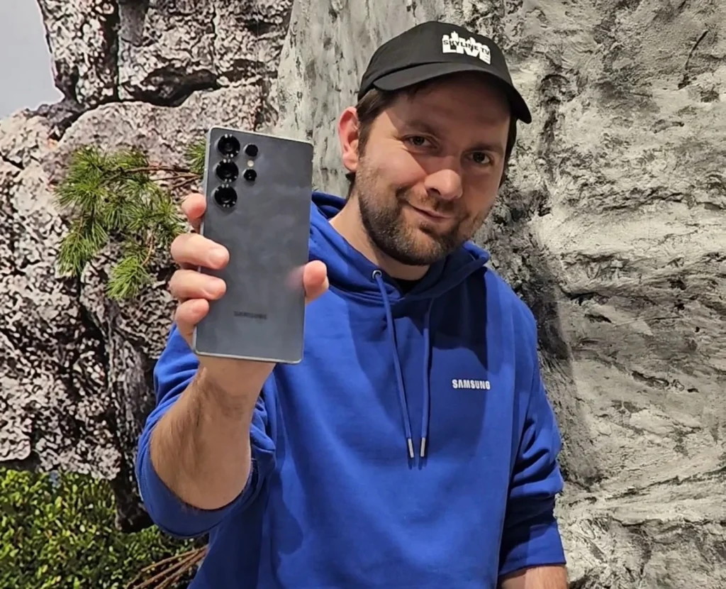 A popular Twitch streamer has died aged 36 after suffering a devastating brain haemorrhage caused by a ruptured aneurysm.