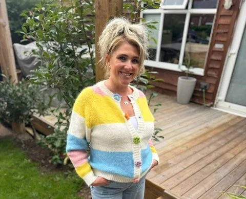 Woman discovers biological dad through DNA test after mum reveals three possibilities, but learns he died months before. A decades-long search ends.