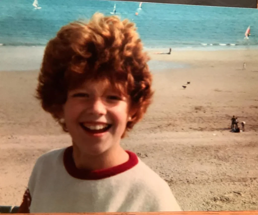 Woman discovers biological dad through DNA test after mum reveals three possibilities, but learns he died months before. A decades-long search ends.