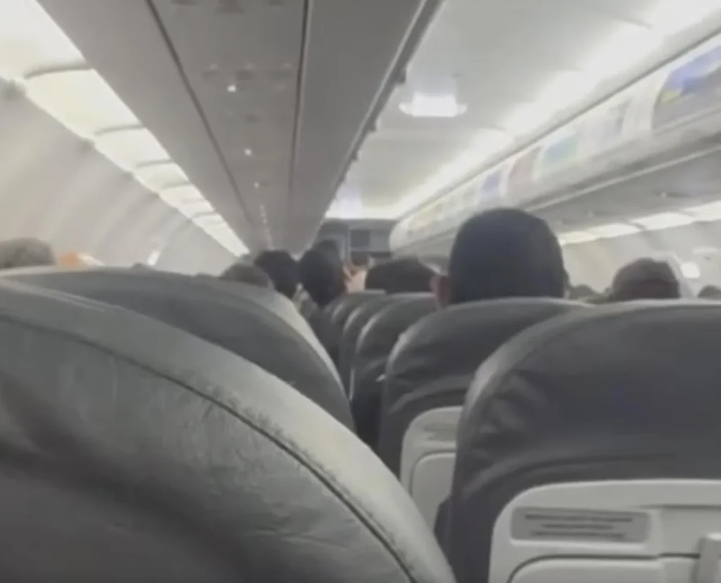 Young woman found dead in her seat on Volaris flight landing in Mexico. The 28-year-old passenger showed no signs of life when discovered by fellow travellers.