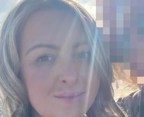 British mum Rachael Hewerdine, 33, dies unexpectedly from stroke, leaving behind her nine-year-old daughter Bonnie. Friends pay tribute to the 'beautiful soul'.