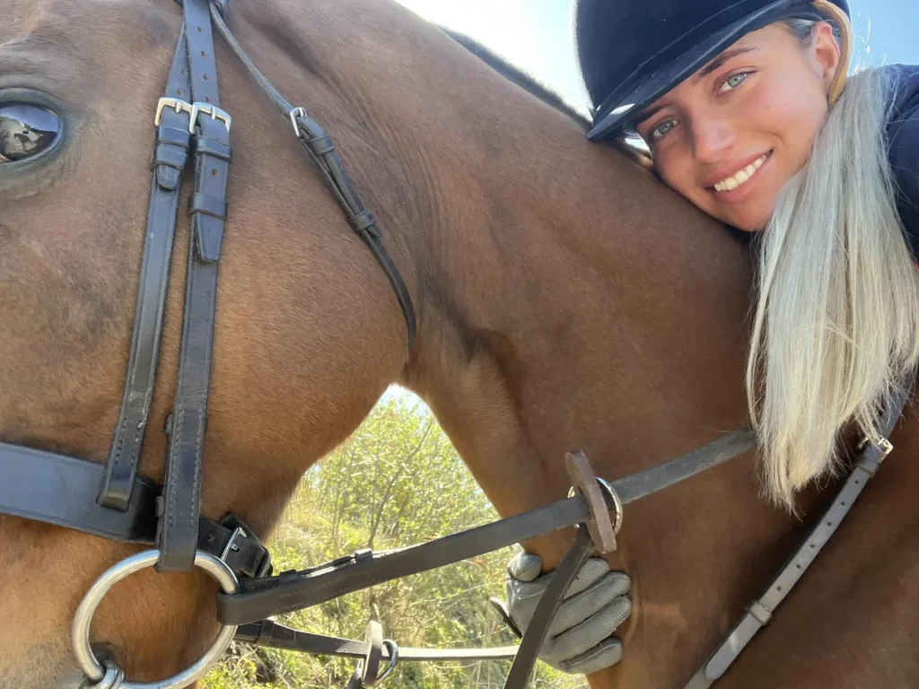 Woman, 30, dies from melanoma after competing for best tan as teenager. Chelsea Tantum campaigned for sunbed ID checks before her death from stage 4D cancer.