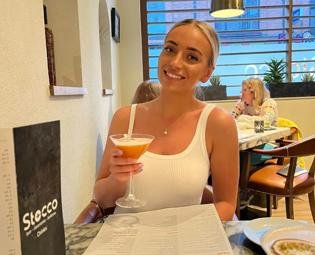 Woman, 30, dies from melanoma after competing for best tan as teenager. Chelsea Tantum campaigned for sunbed ID checks before her death from stage 4D cancer.
